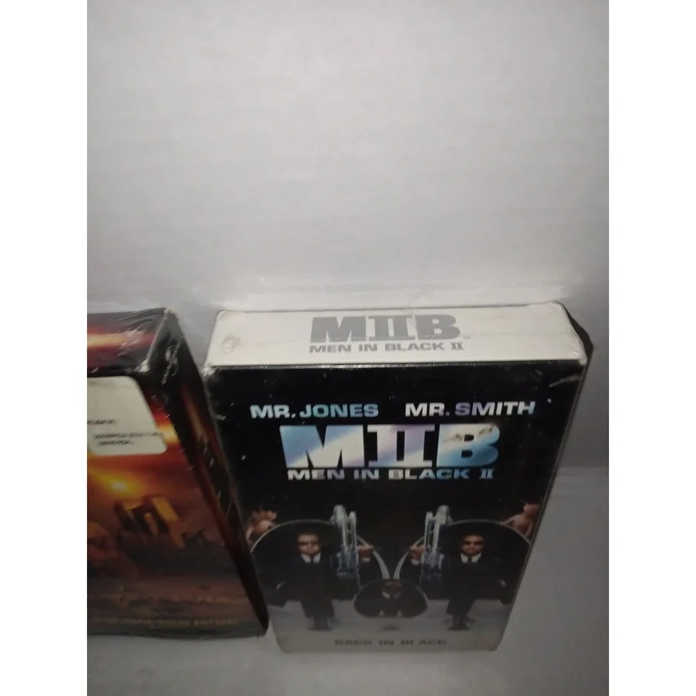 Lot of 3 Sealed VHS – The Scorpion King Mib2 , The Cat In Th Hat